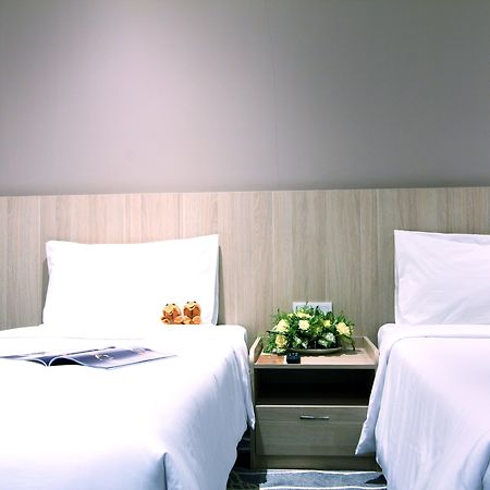 Pacific Express Hotel Chinatown Куала Лумпур Екстериор снимка